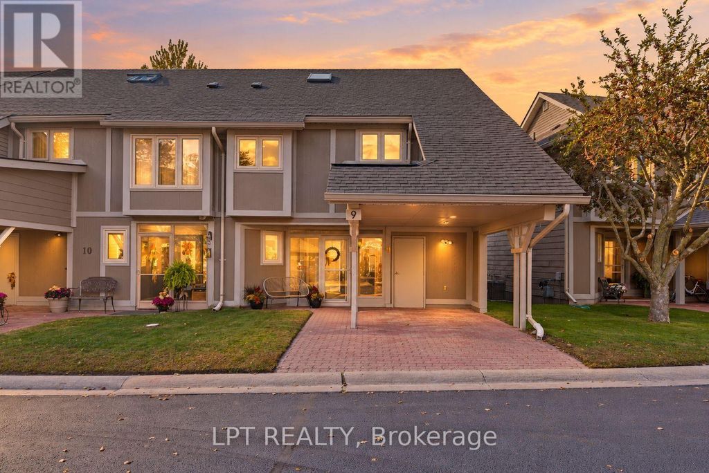 9 Davy Point Circle, Georgina (historic Lakeshore Communities)