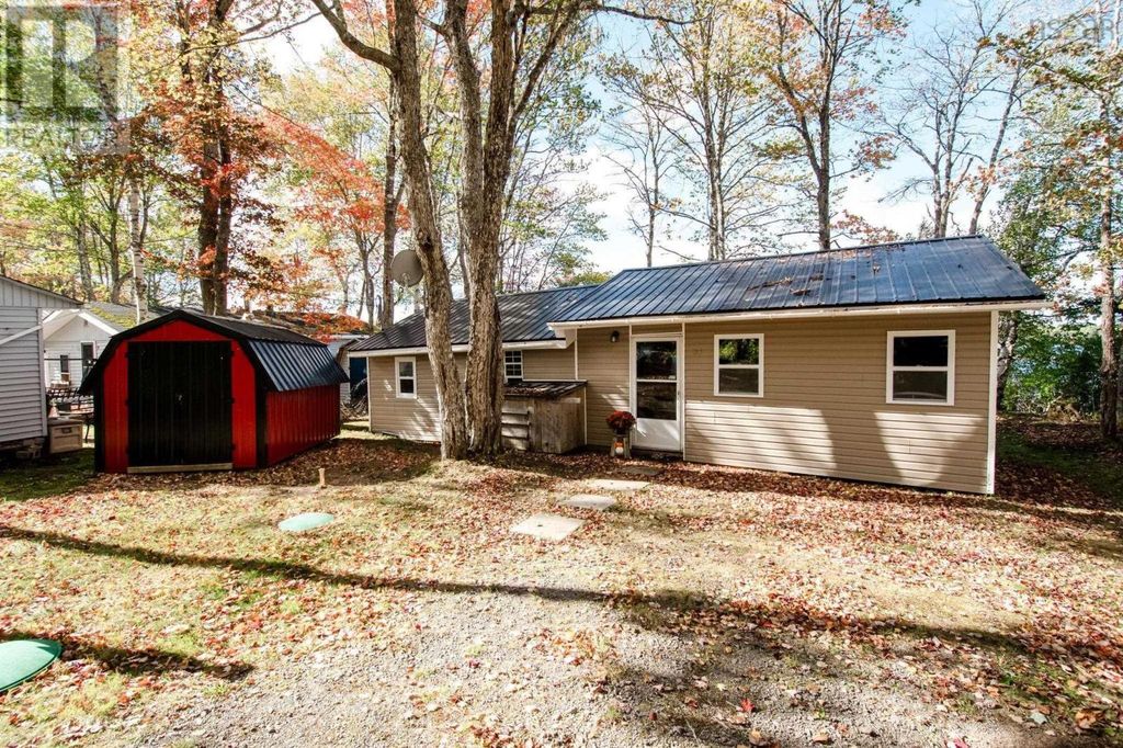 31 Lake Paul Road, Lake Paul