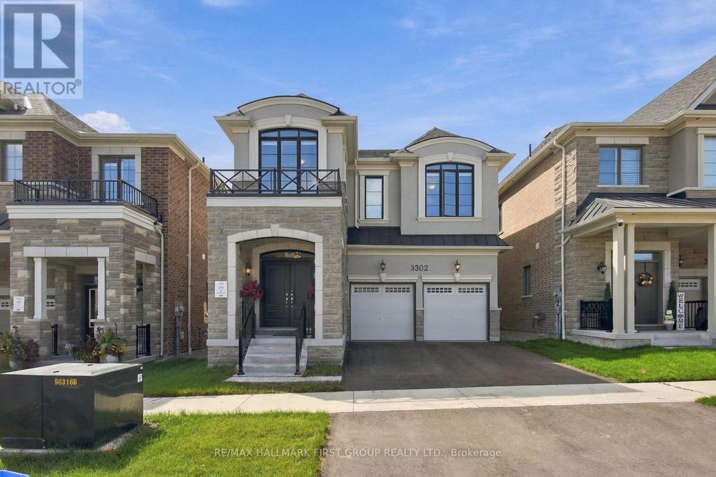 3302 Marchington Square, Pickering