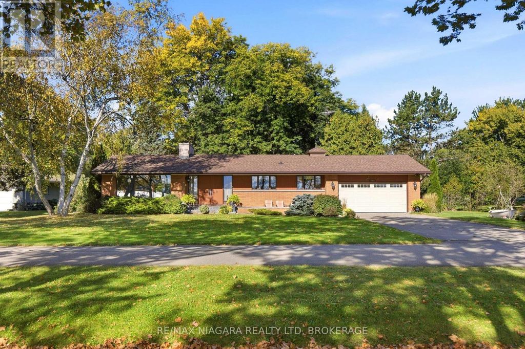 9985 Niagara River Parkway, Niagara Falls (lyons Creek)