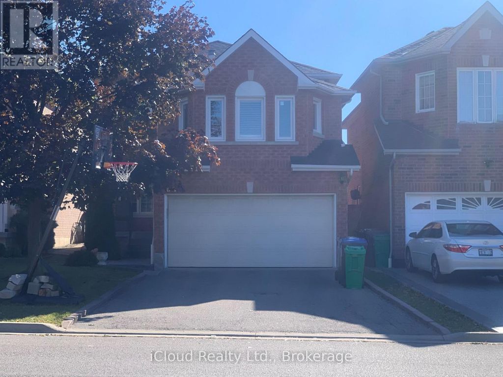 878 Blyleven Boulevard, Mississauga (east Credit)