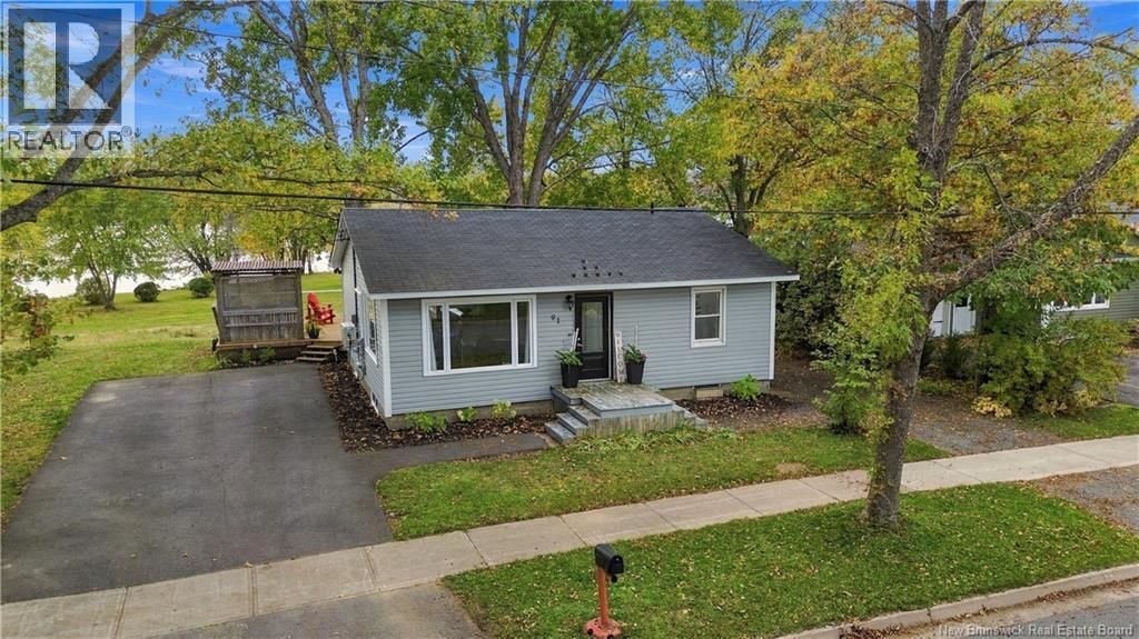 91 Ross Terrace, Fredericton
