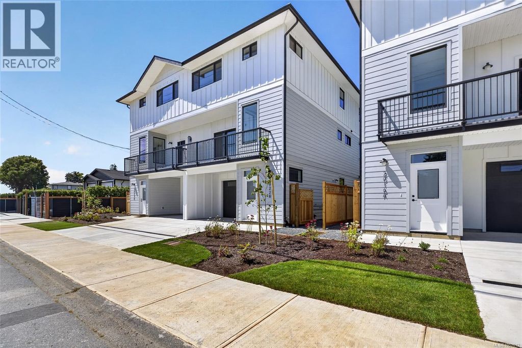 2022b Galerno Rd, Campbell River