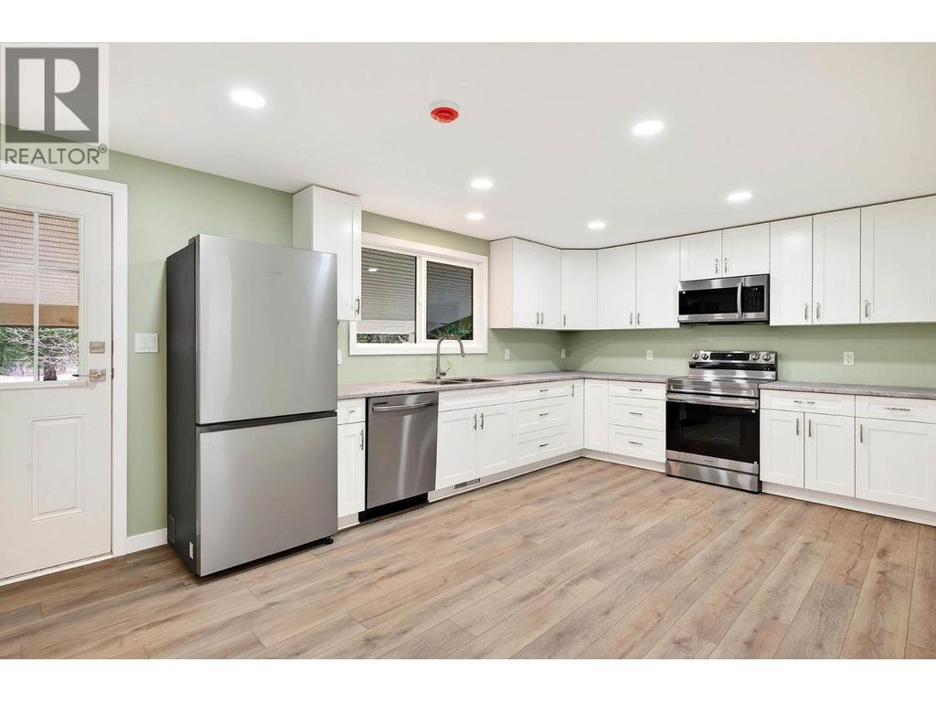 1297 Thompson Drive, Clearwater