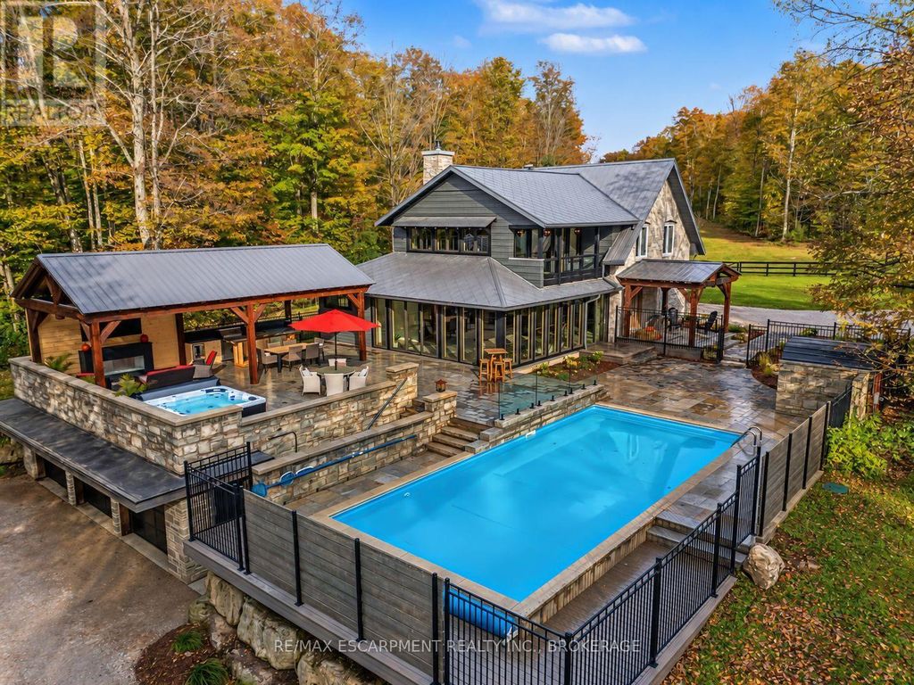 517807 5th Concession Road N, Meaford