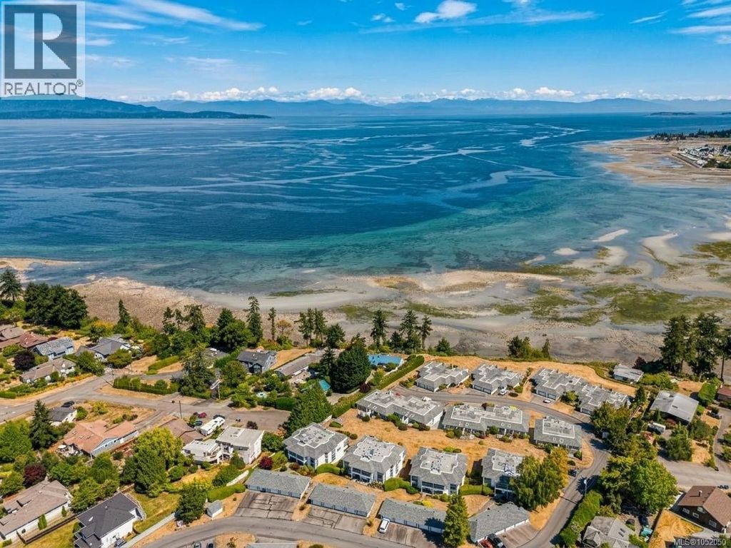 228 330 Dogwood St, Parksville