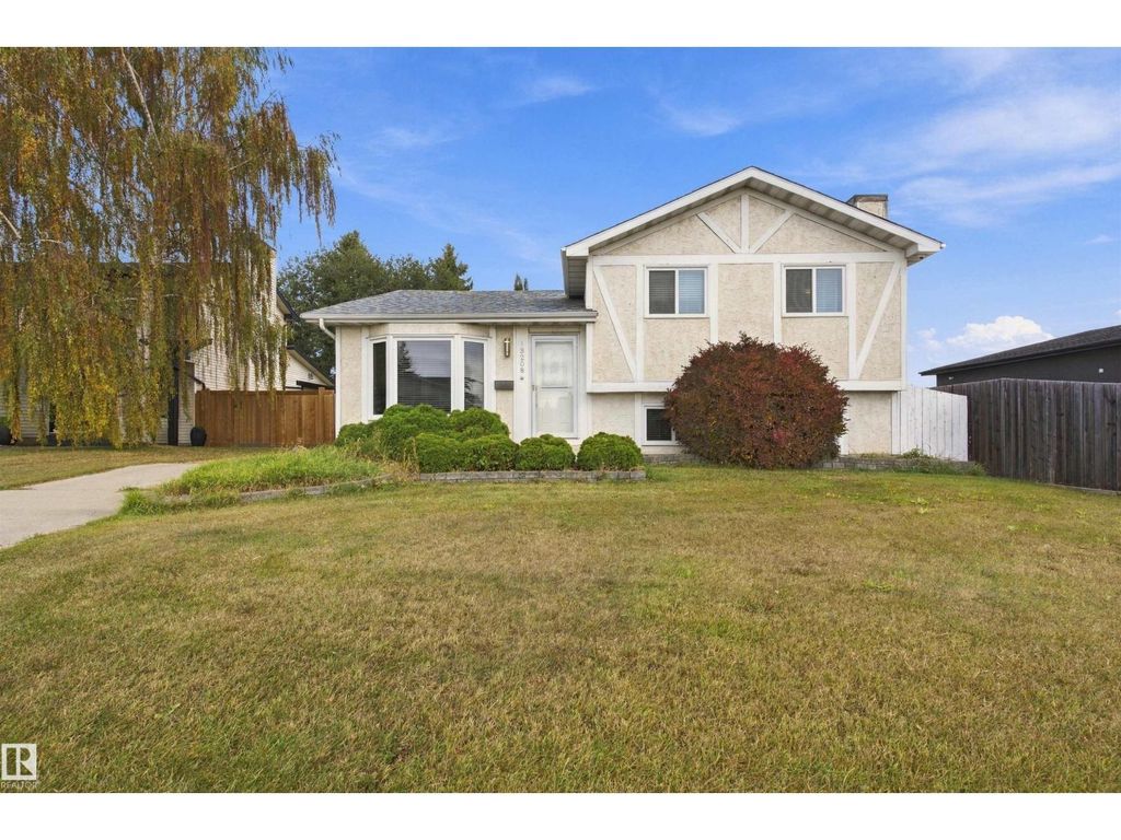 18208 99 Av Nw, Edmonton