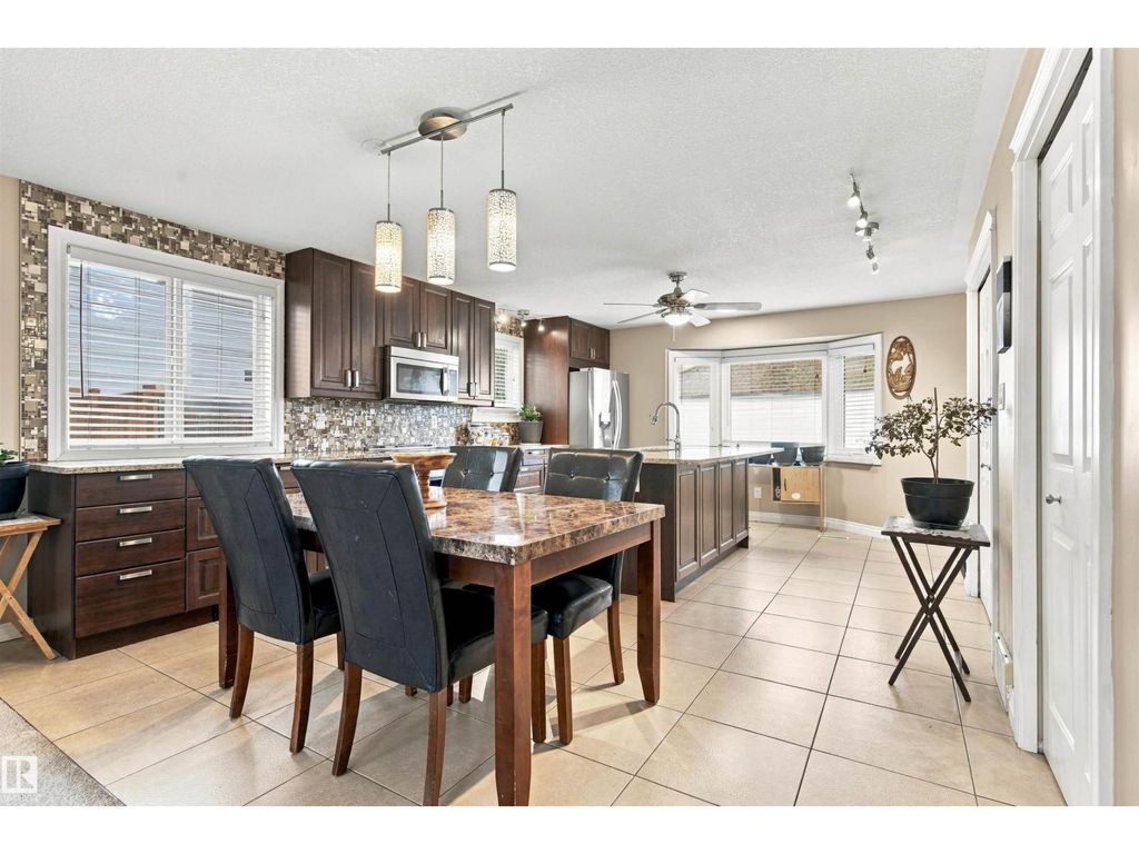 18208 99 Av Nw, Edmonton