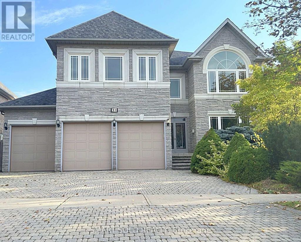 31 Black Walnut Crescent, Richmond Hill (langstaff)