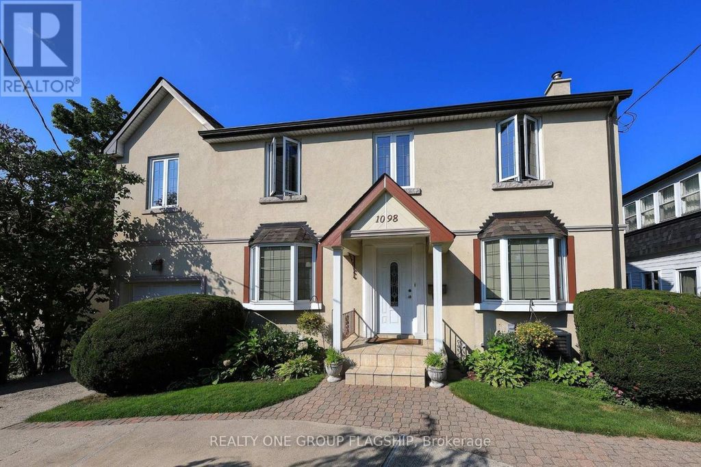 1098 Kipling Avenue, Toronto (islington-City Centre West)