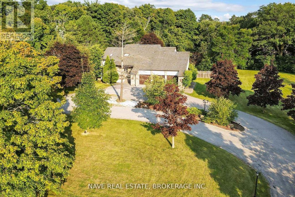 63 Elderberry Trail, Aurora (aurora Estates)