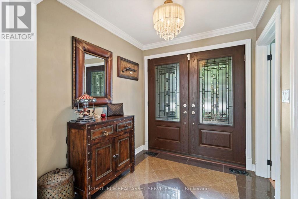 109 Highland Lane, Richmond Hill (mill Pond)