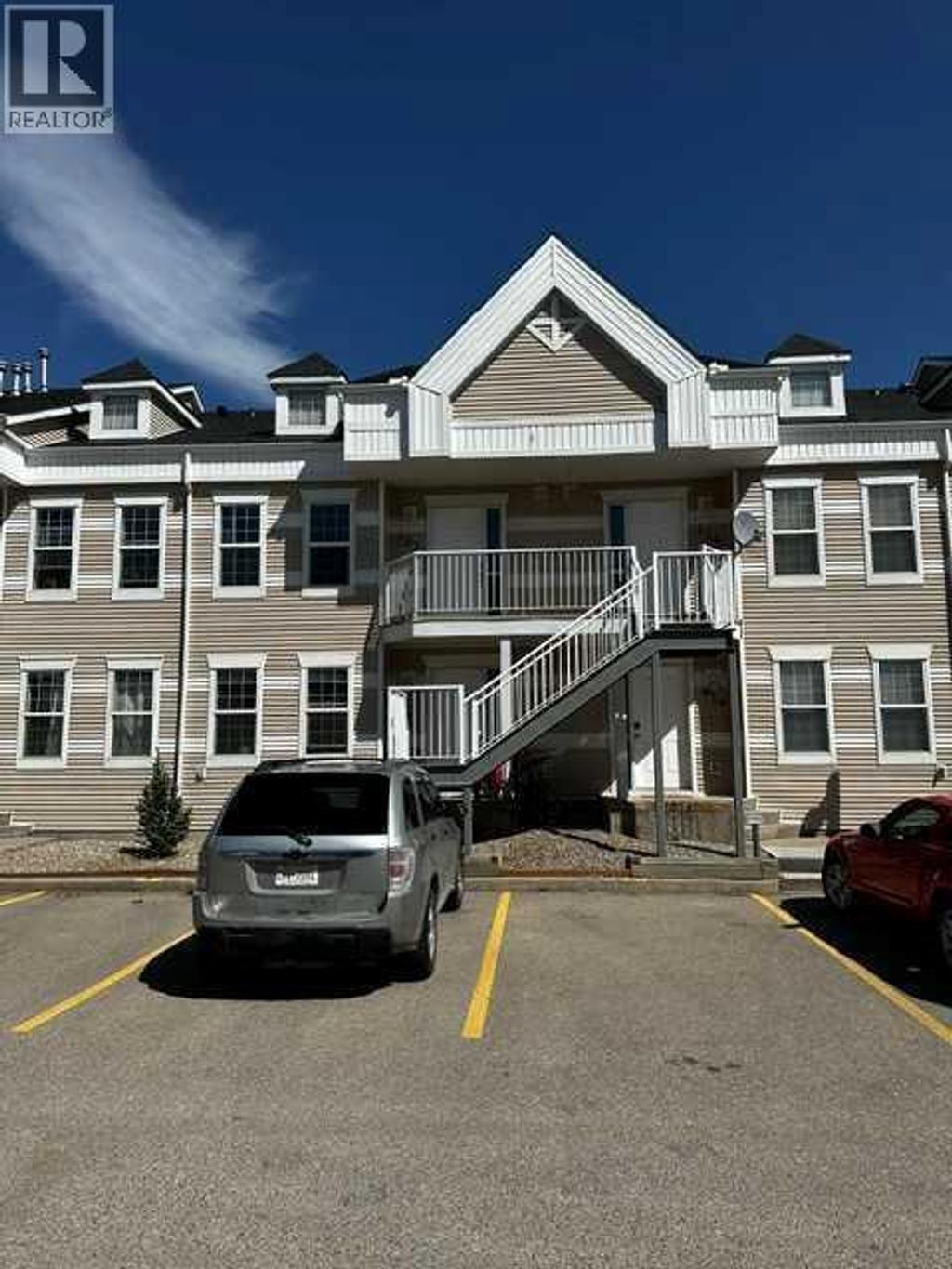 423, 103 Strathaven Drive, Strathmore
