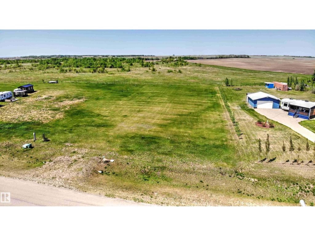 805 56316 Rr 113, Rural St. Paul County