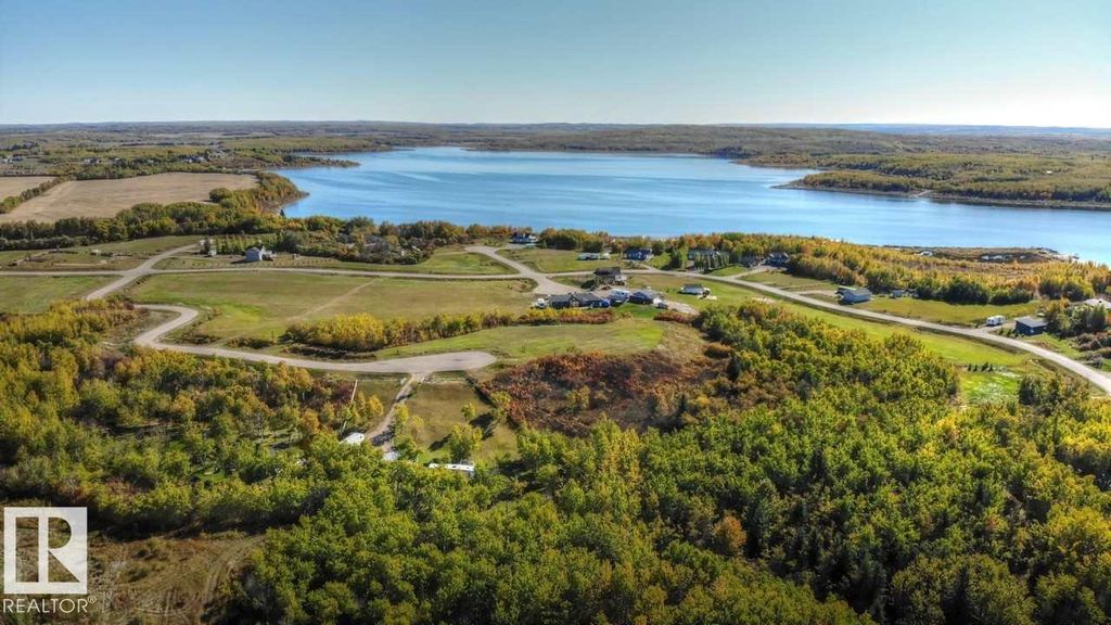806 56316 Rr 113, Rural St. Paul County