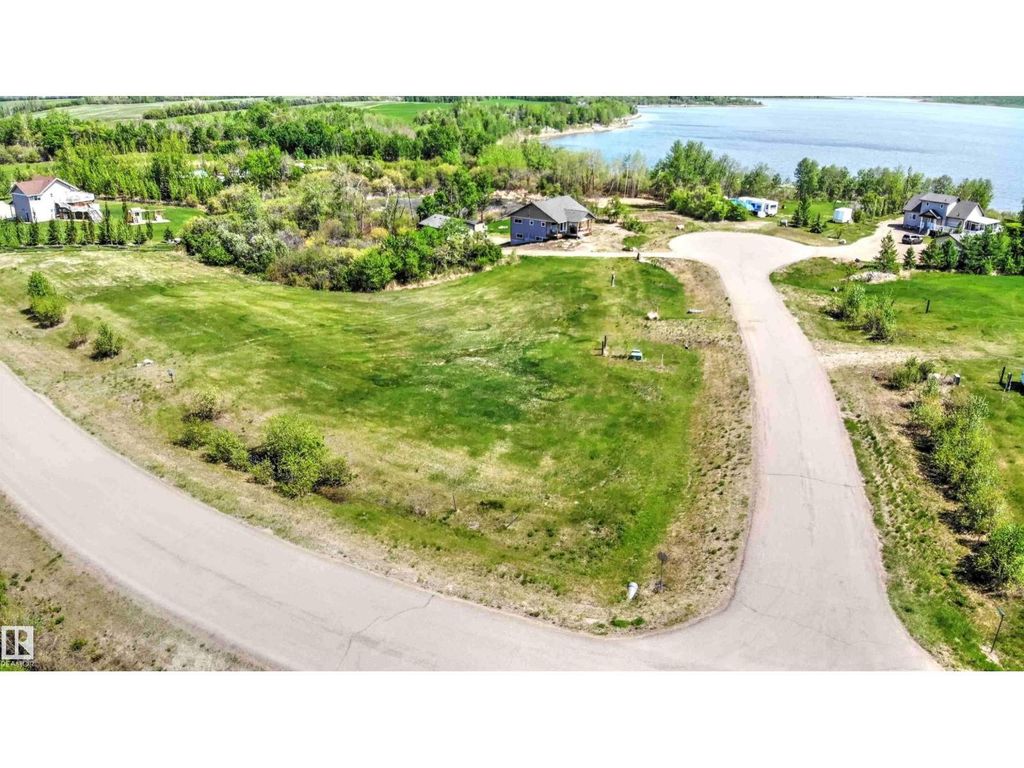 863 56316 Rr 113, Rural St. Paul County
