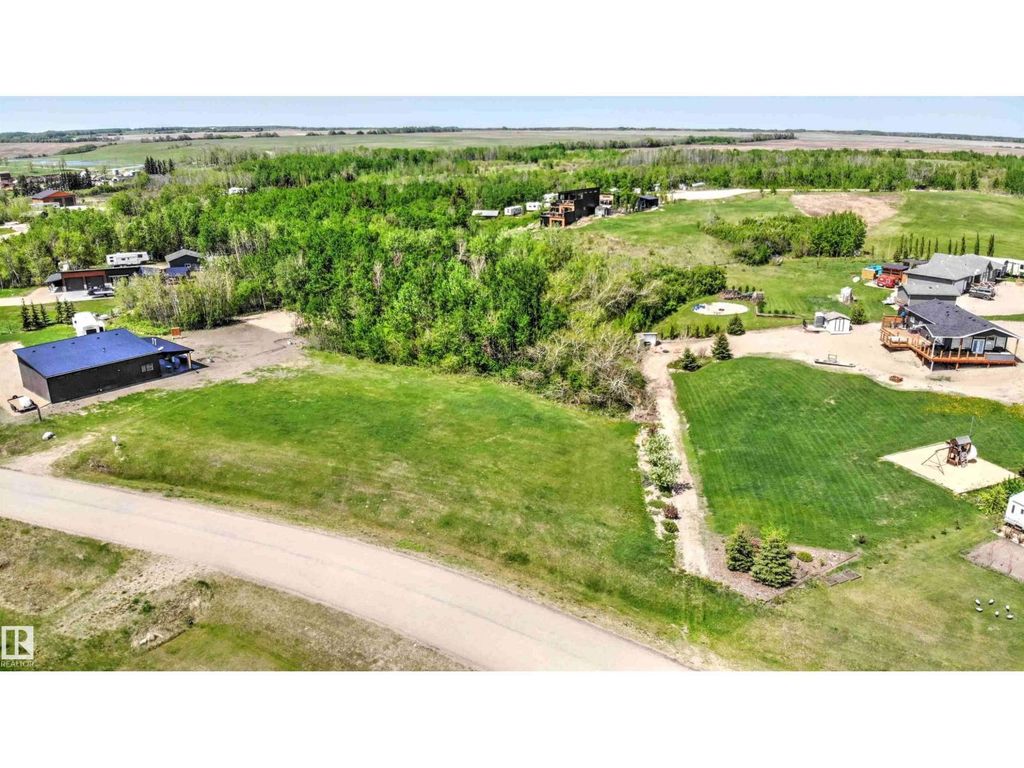 829 56316 Rr 113, Rural St. Paul County