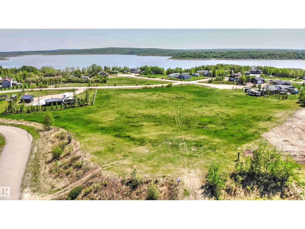 821 56316 Rr 113, Rural St. Paul County