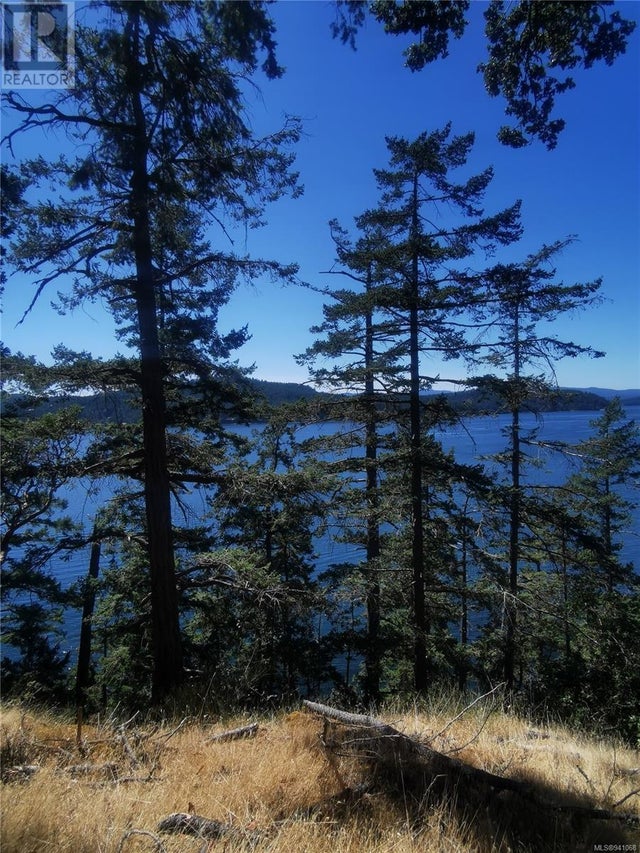 Lot 9 Beechwood Dr, Mayne Island