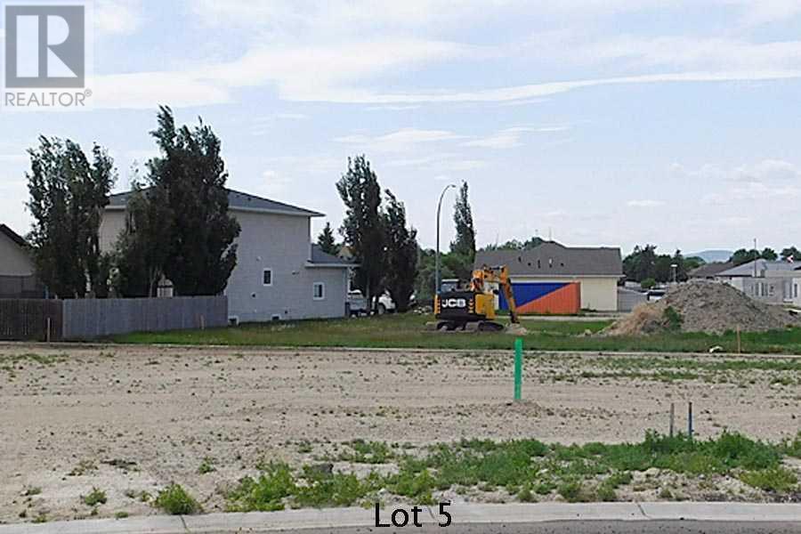 5 Pine Place E, Claresholm