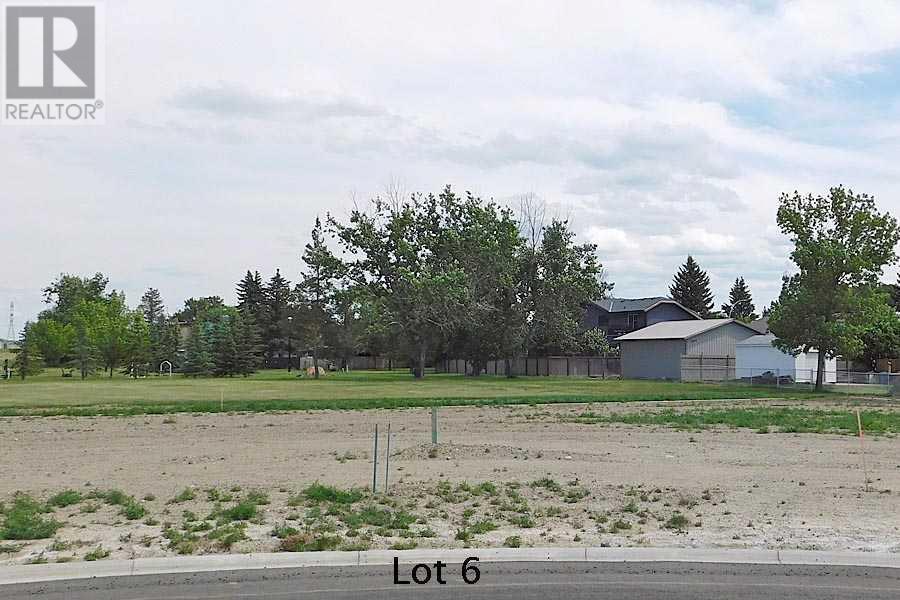 6 Pine Place E, Claresholm