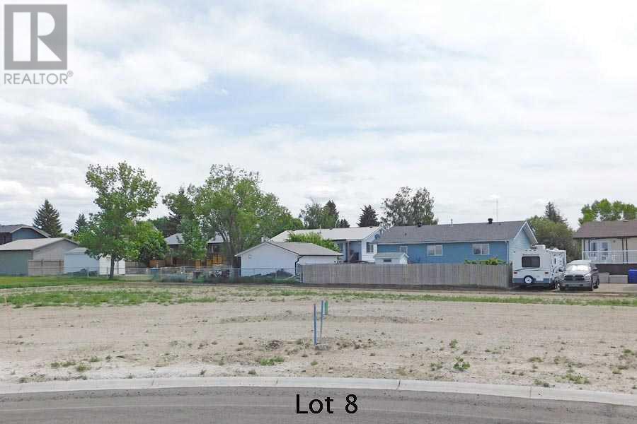 8 Pine Place E, Claresholm