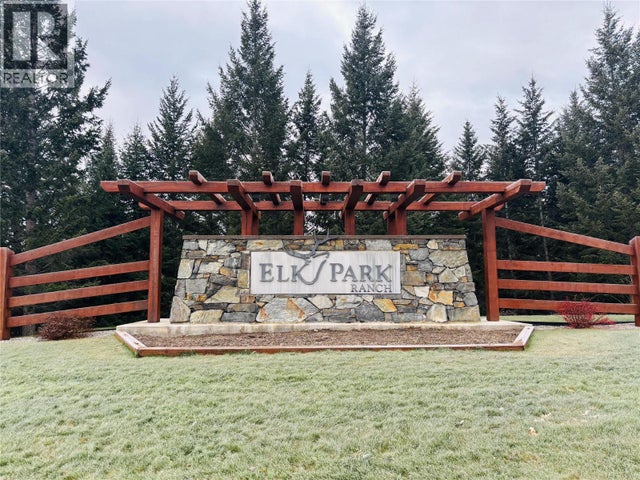 4915 Saddlewood Lane, Radium Hot Springs