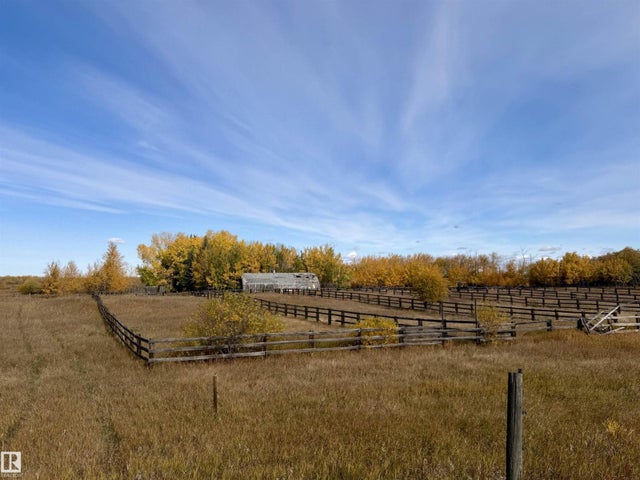 165043 Township Road 542, Rural Lamont County