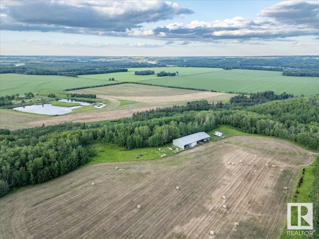 Se-14-51-3-5, Rural Leduc County