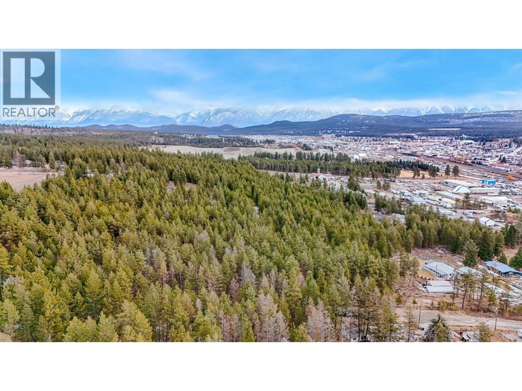 700 Mcbride Street W, Cranbrook
