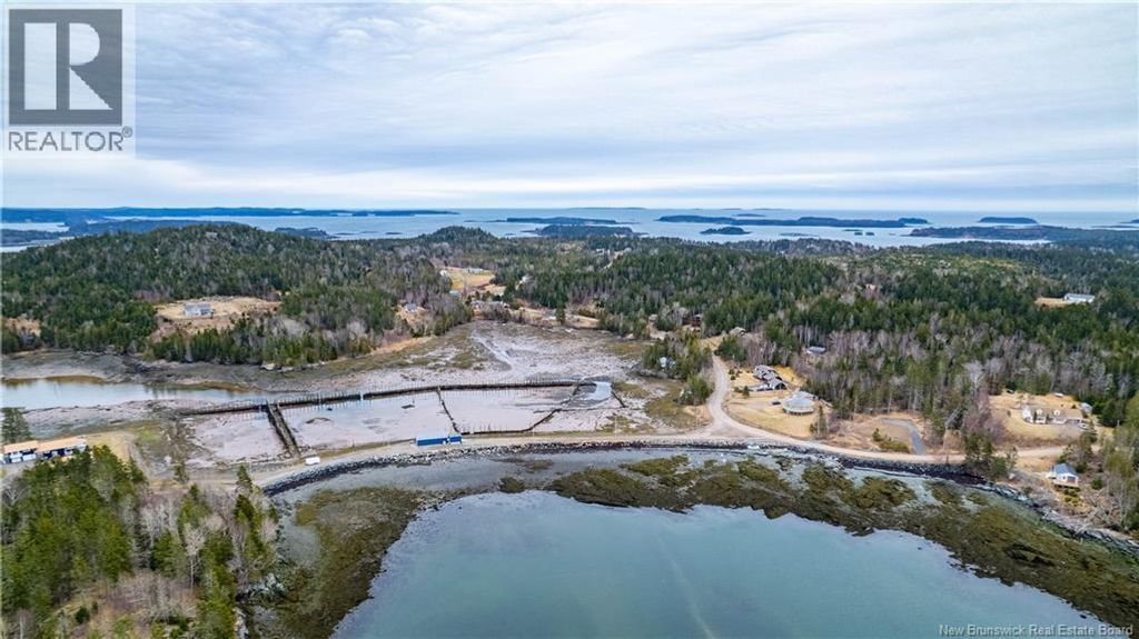97 Lambert Road, Lamberts Cove