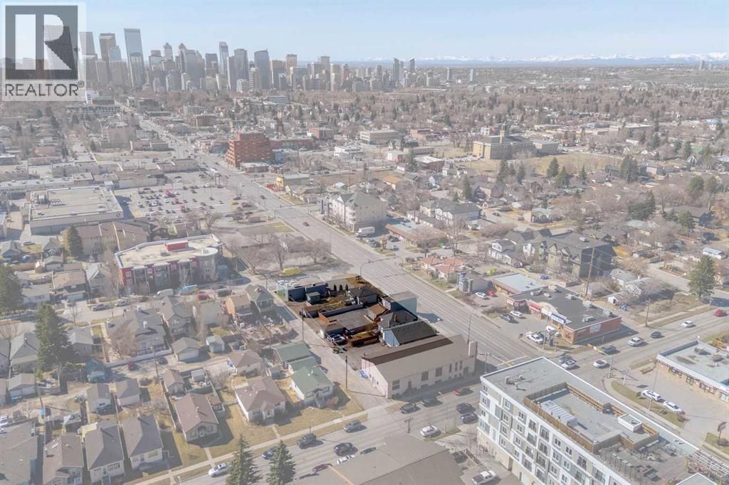2004-2018 Centre Street Ne, Calgary
