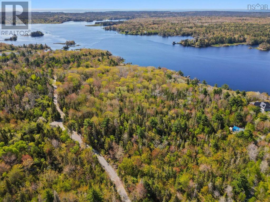 1016 Old Kettle Road, Port Medway