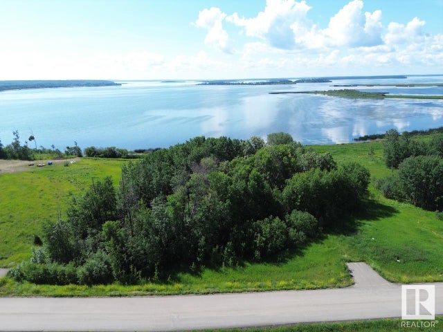 5 Islandview Road Lac La Biche Lake, Rural Lac La Biche County