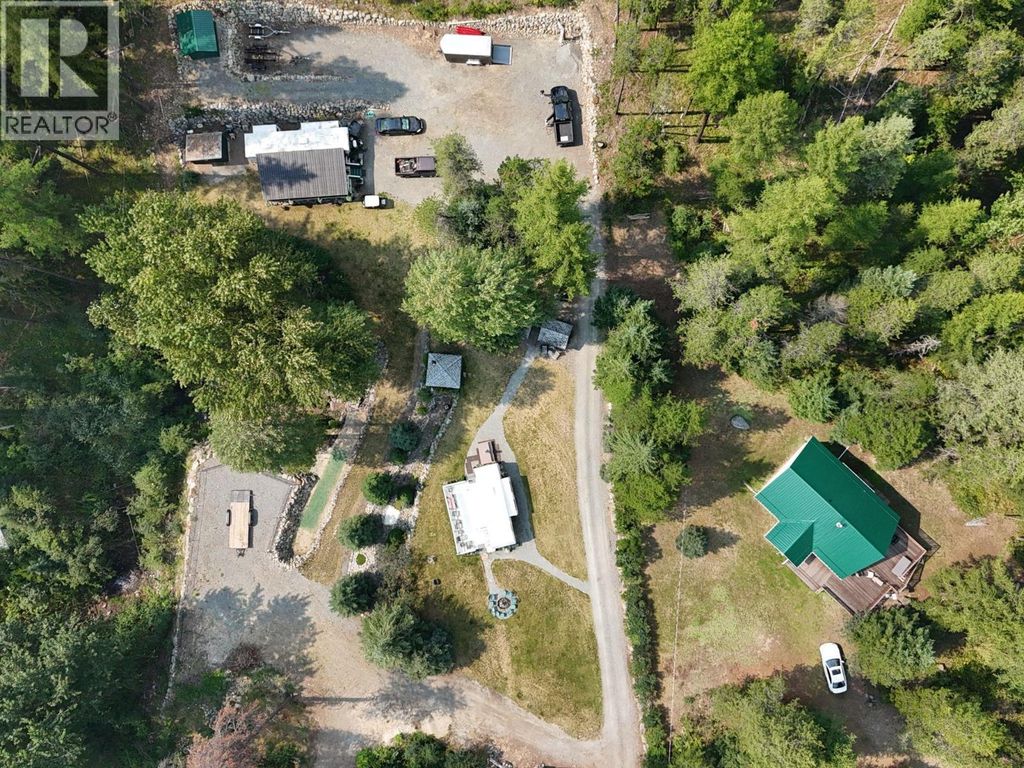 9765 Braunagel Road, Moyie