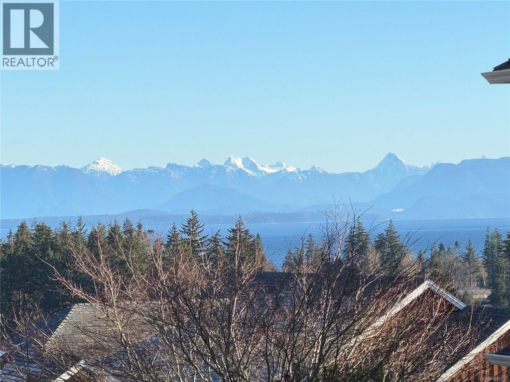 663 Mariner Dr, Campbell River