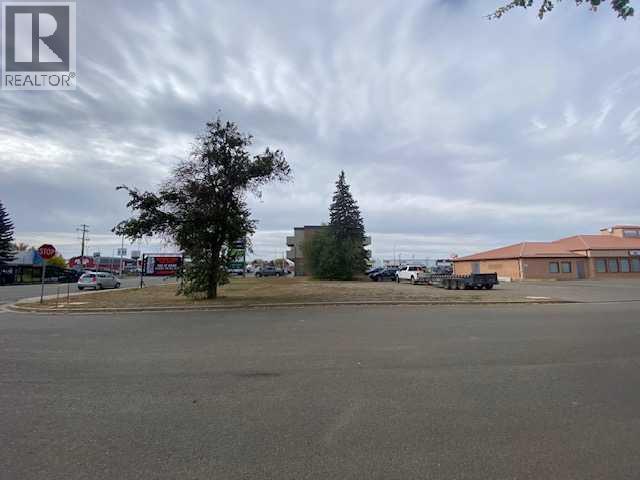 603 1 Street W, Brooks