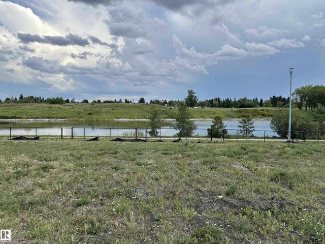 9227 156 Av Nw, Edmonton