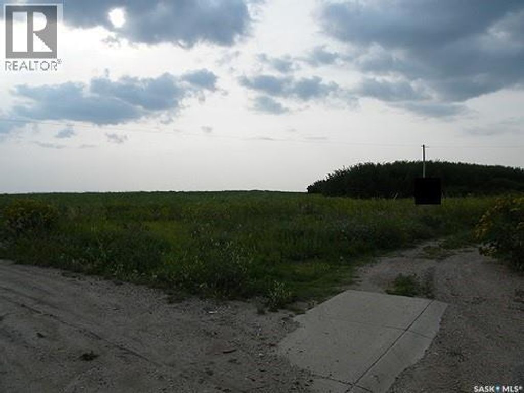 Par 5 Sandpiper Road, North Battleford