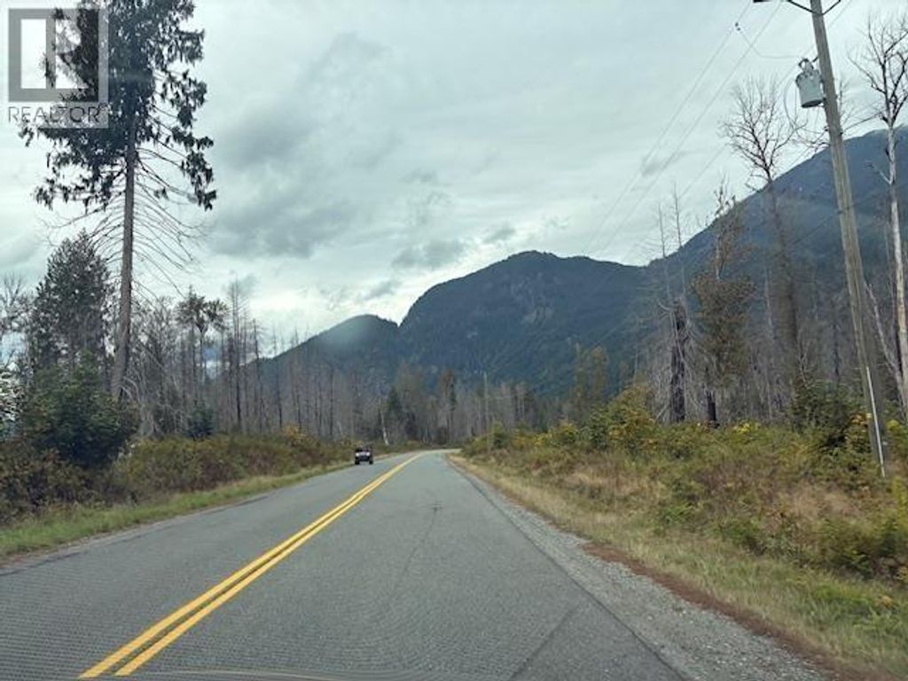Dl990 Nw Magee Road, Squamish
