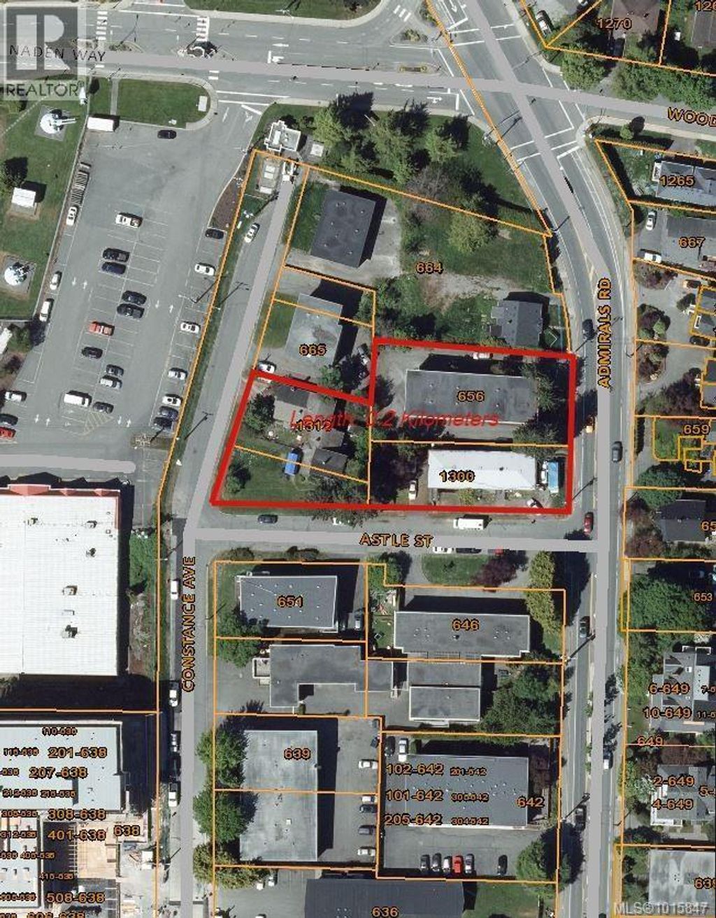 656 Admirals Rd, Esquimalt