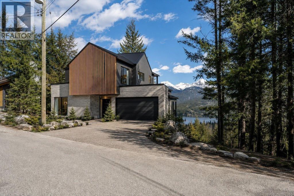 8365 Mountain View Drive, Whistler