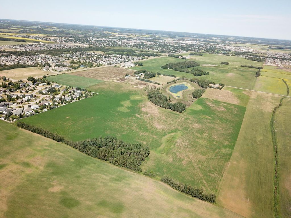27525 79 Avenue, Stony Plain