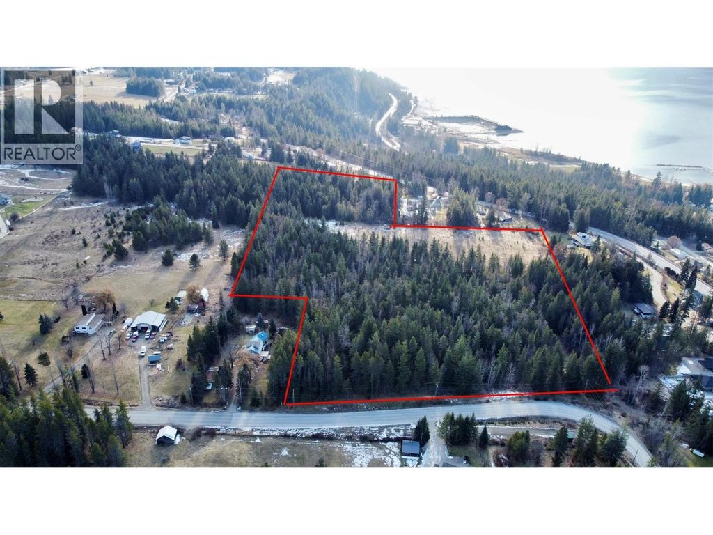 319 Nakusp East Road, Nakusp