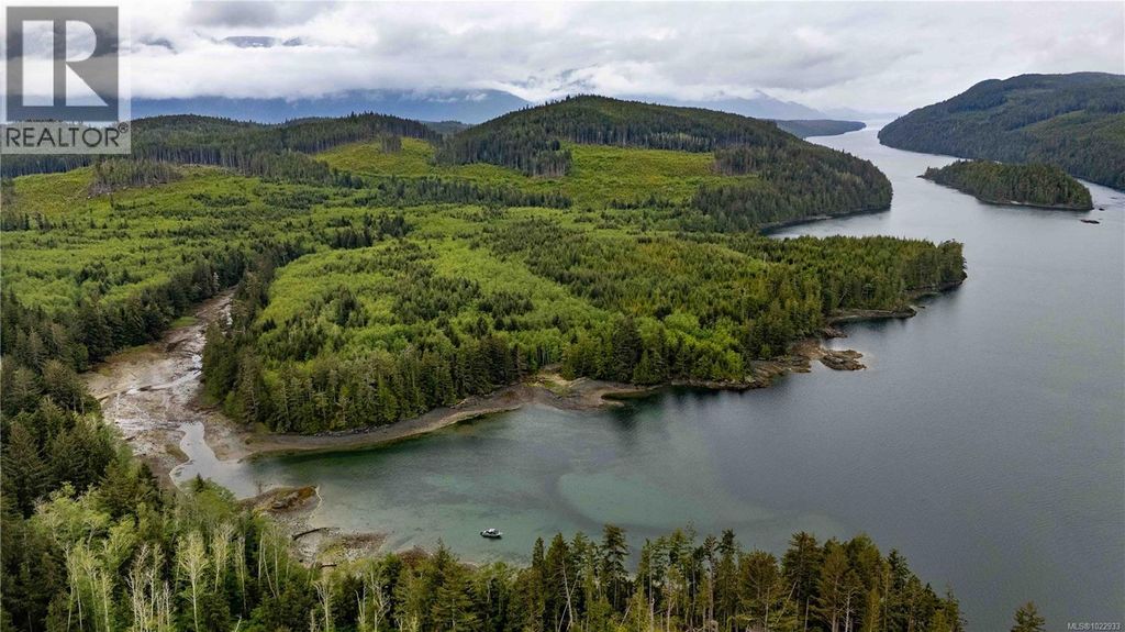 Dl1833 Cracroft Island, West Cracroft Island