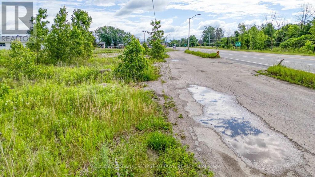 17562 Highway 7 Highway, Tay Valley