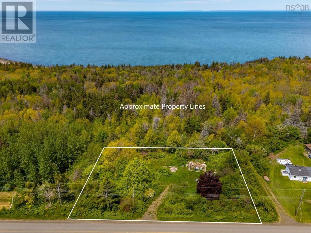 3021 Shore Road W, Litchfield