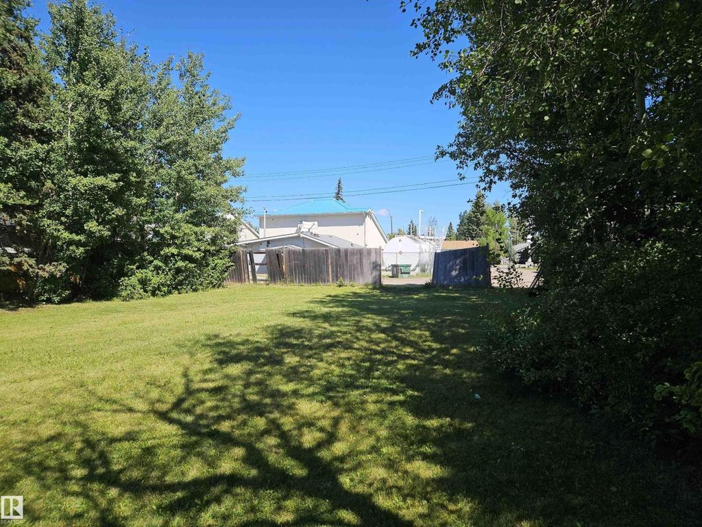 4719 48 St, Rural Lac Ste. Anne County
