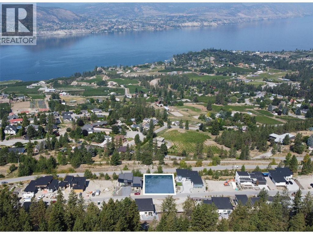 2875 Outlook Way, Naramata