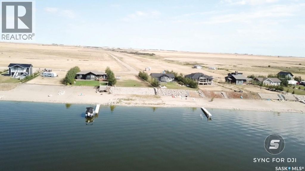 25 Canyon Beach Bay, Last Mountain Lake